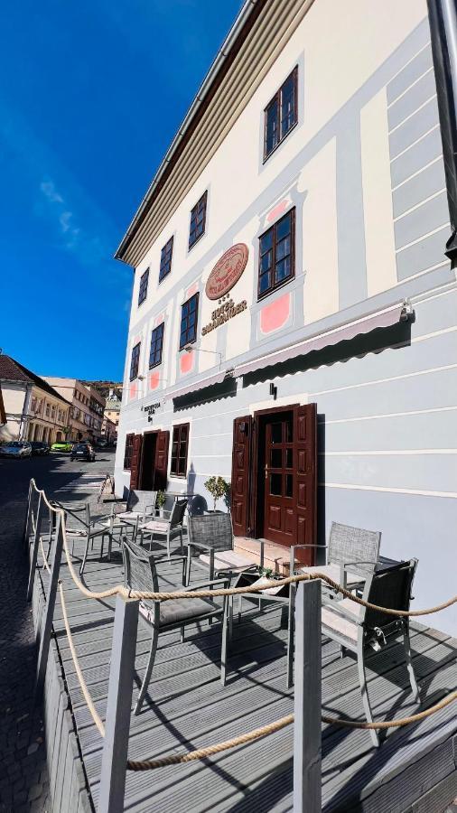 Salamander - Garni Hotel 3*